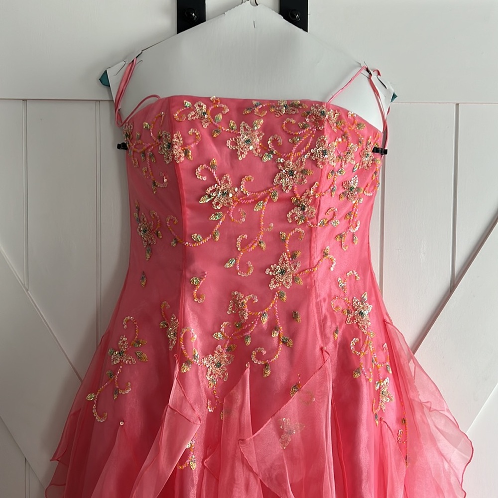 Prom Dress - Picture 2 of 4